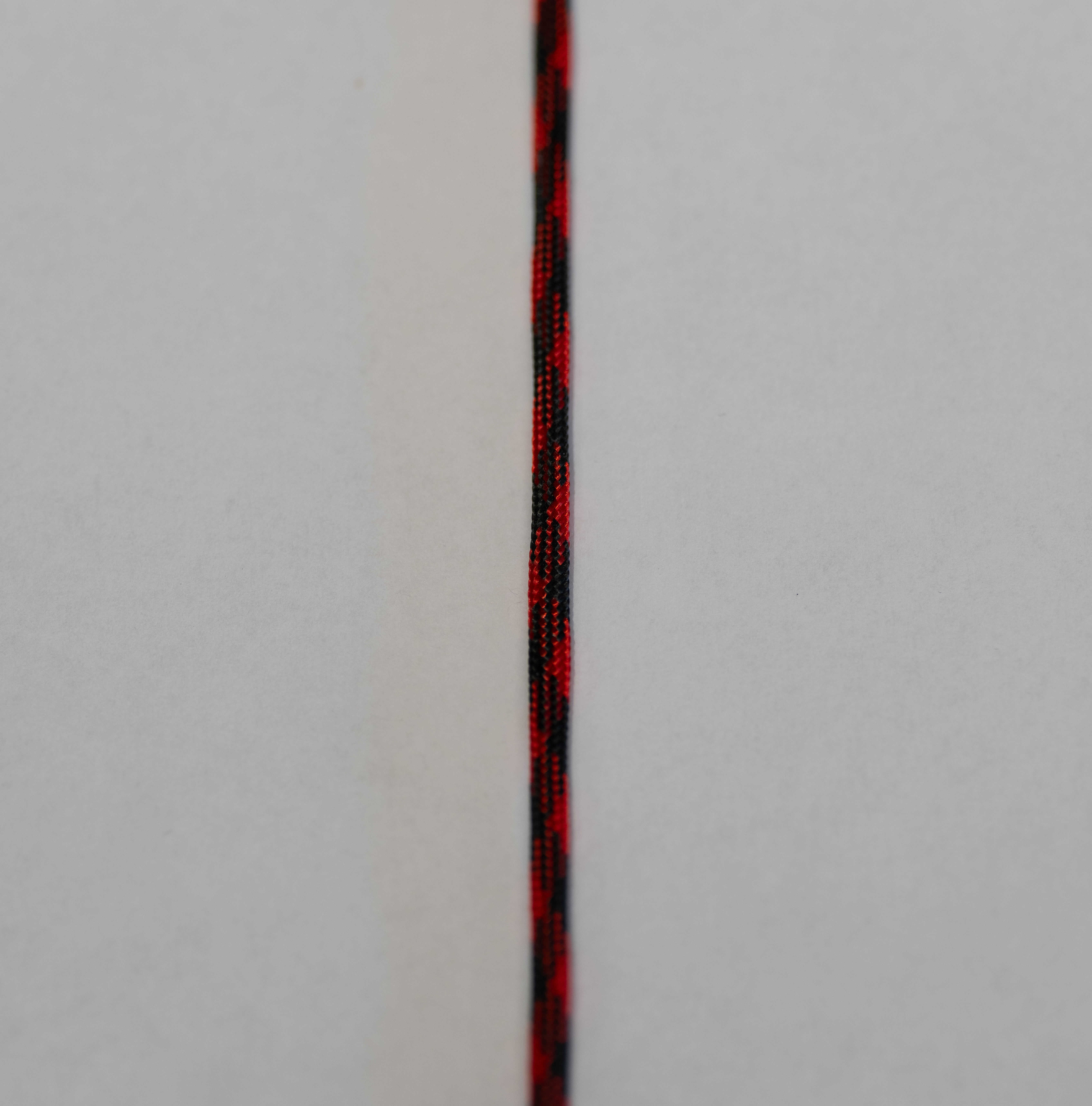 Paracord 550 - B10.2 - black widow
